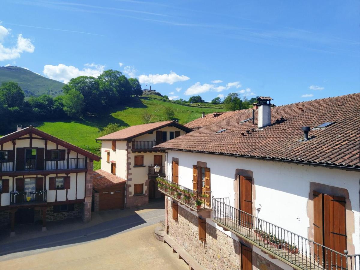 Ostello Amaiurko Aterpea Maya del Baztán Esterno foto